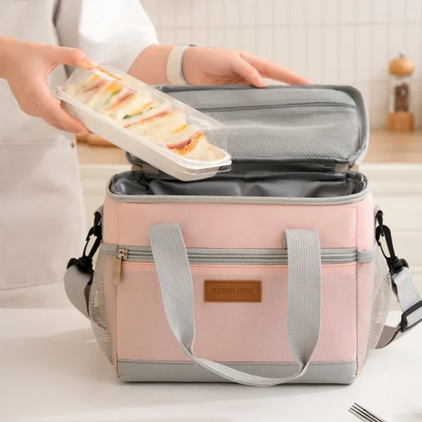 Insulated lunch bag